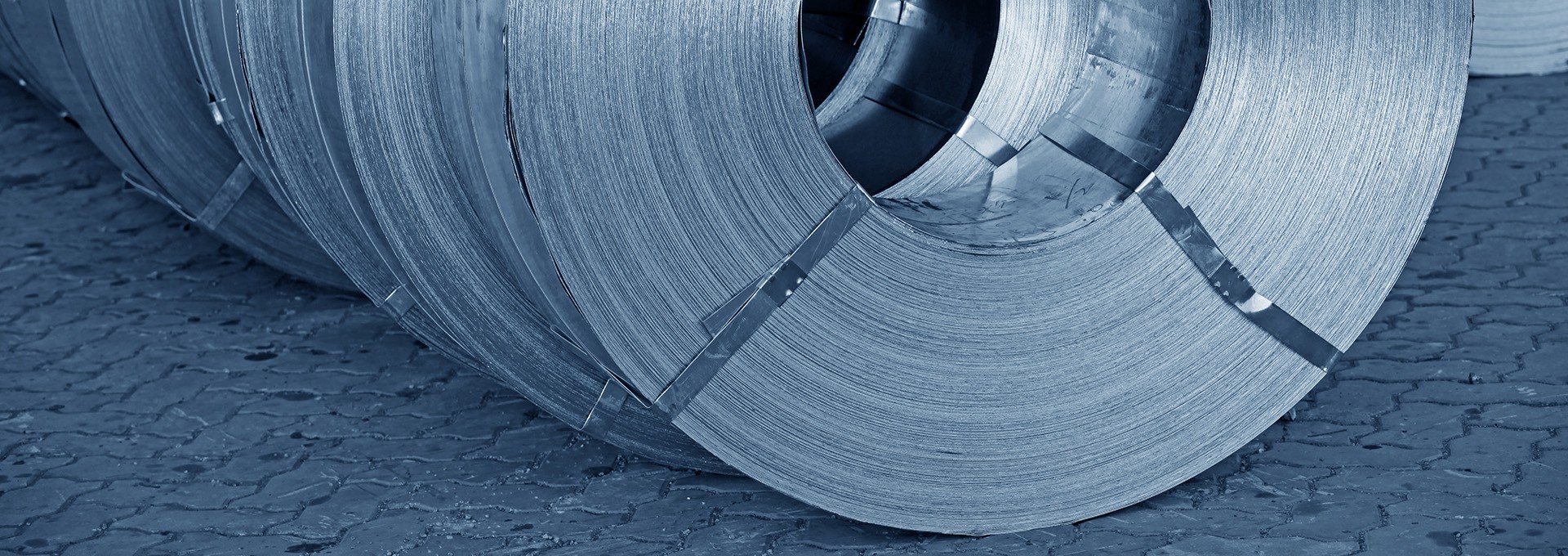 Fabricación de
perfiles PGC y PGU